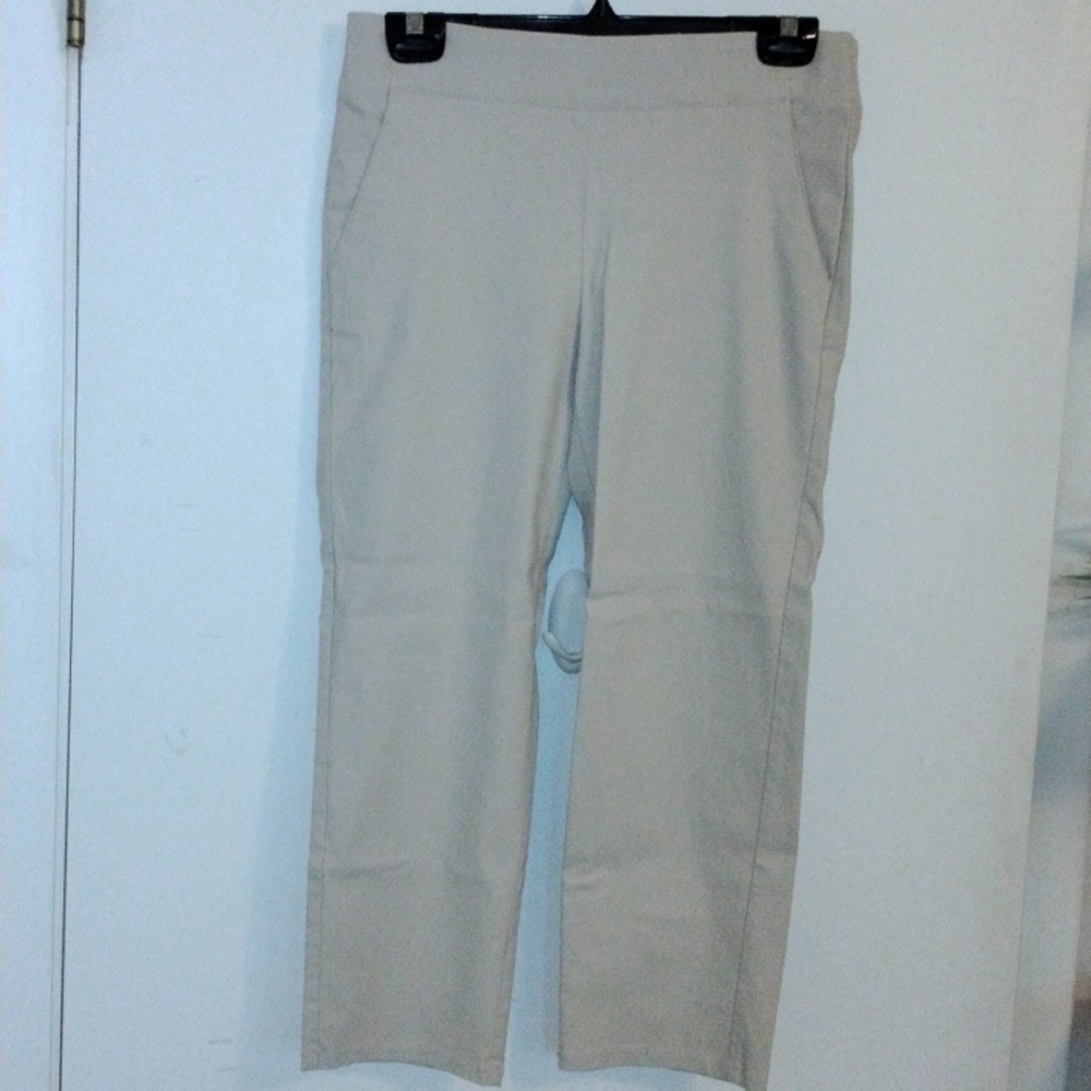 Vera Wang Capris